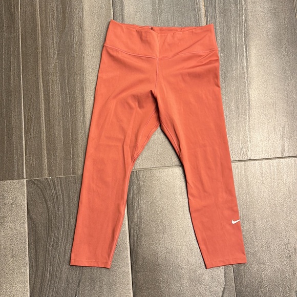 Nike Dri-Fit Orange Leggings - Picture 2 of 3